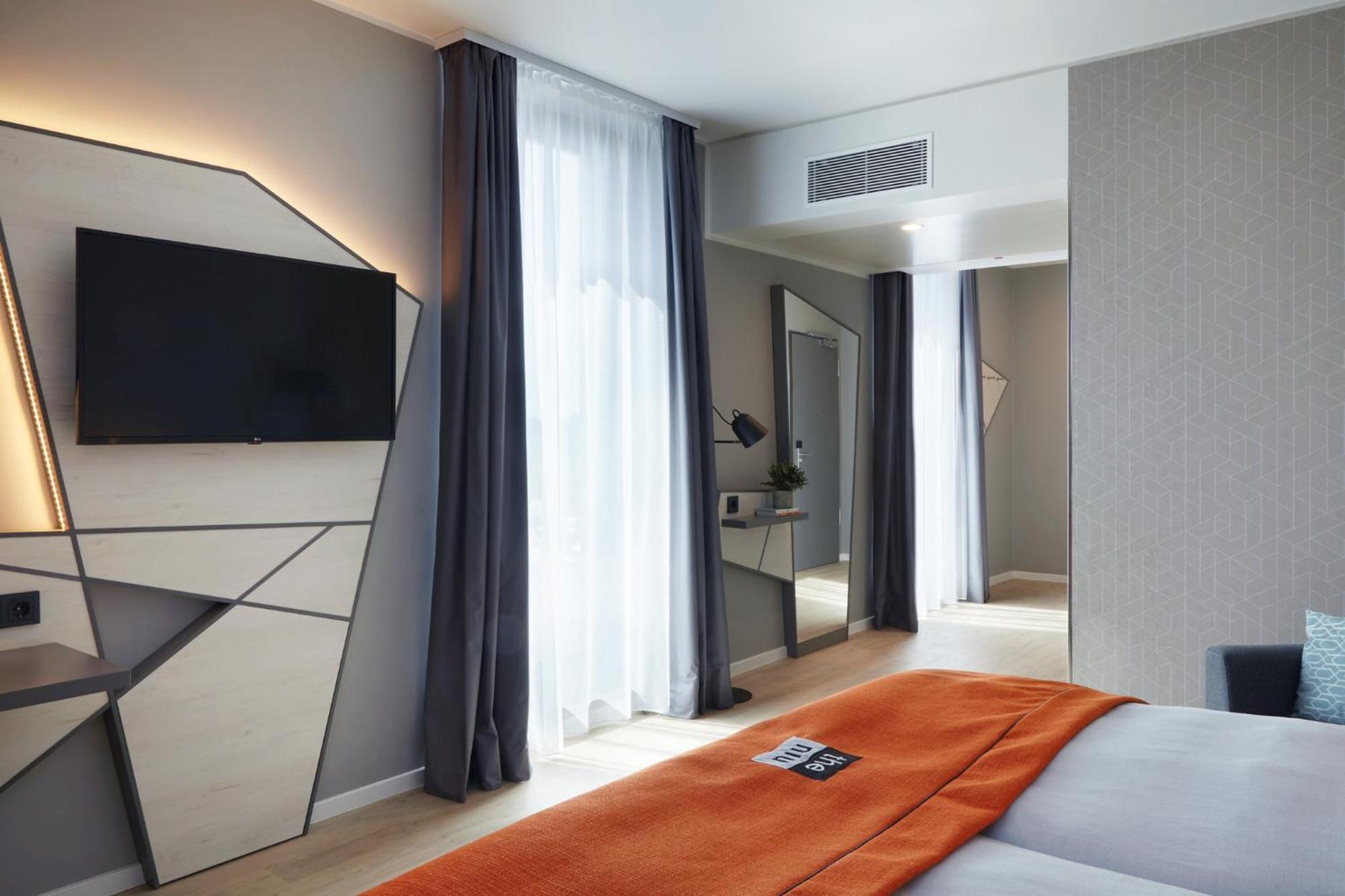 Holiday Inn - The Niu, Hub Dusseldorf Messe By Ihg מראה חיצוני תמונה